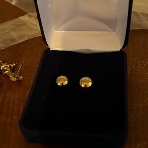 Gold disc earrings